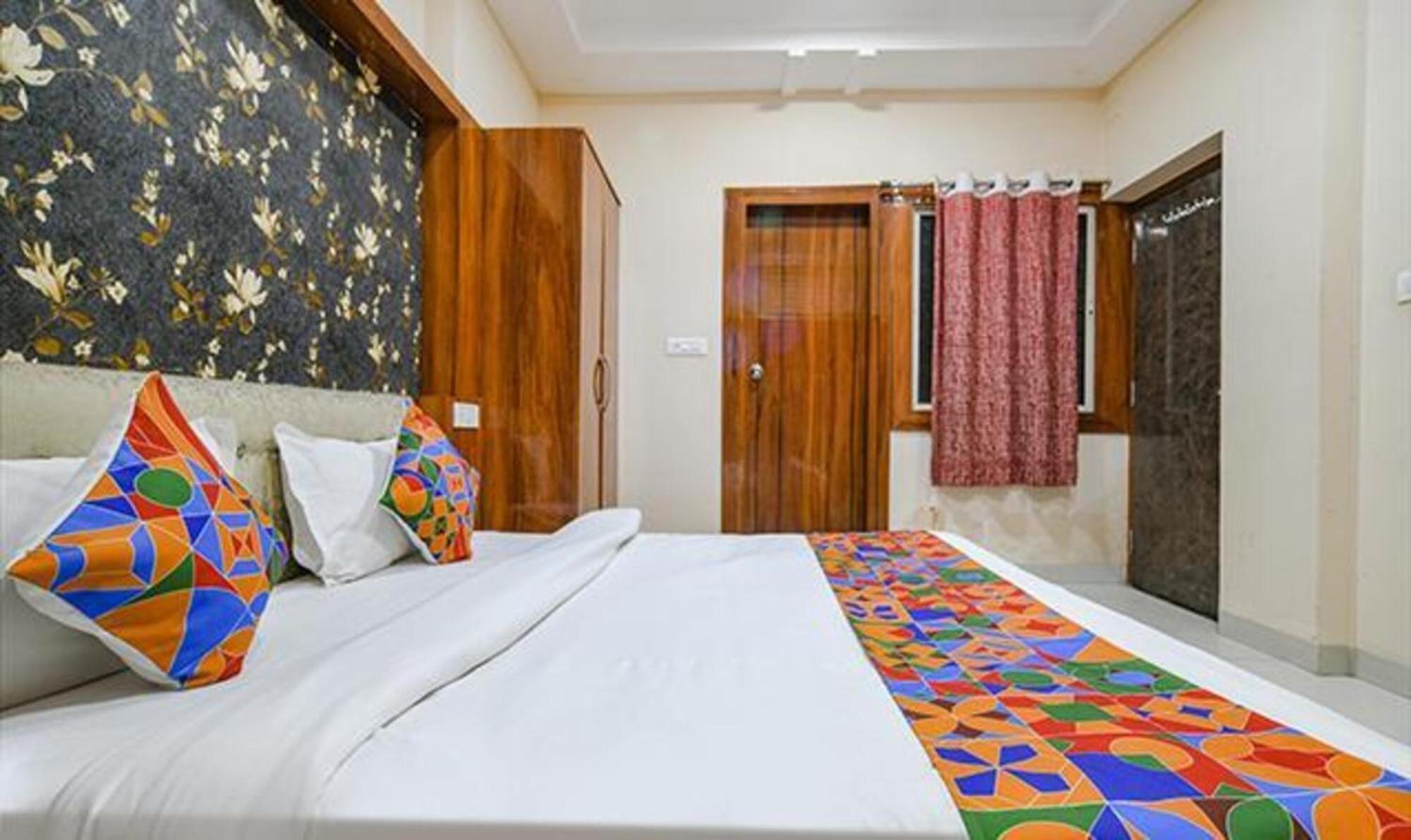 Fabhotel Royal Palace Индор Екстериор снимка